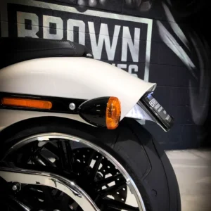 B-Tail – Tail Tidy Version 1 – Black. Fits: 2013-25 Breakout