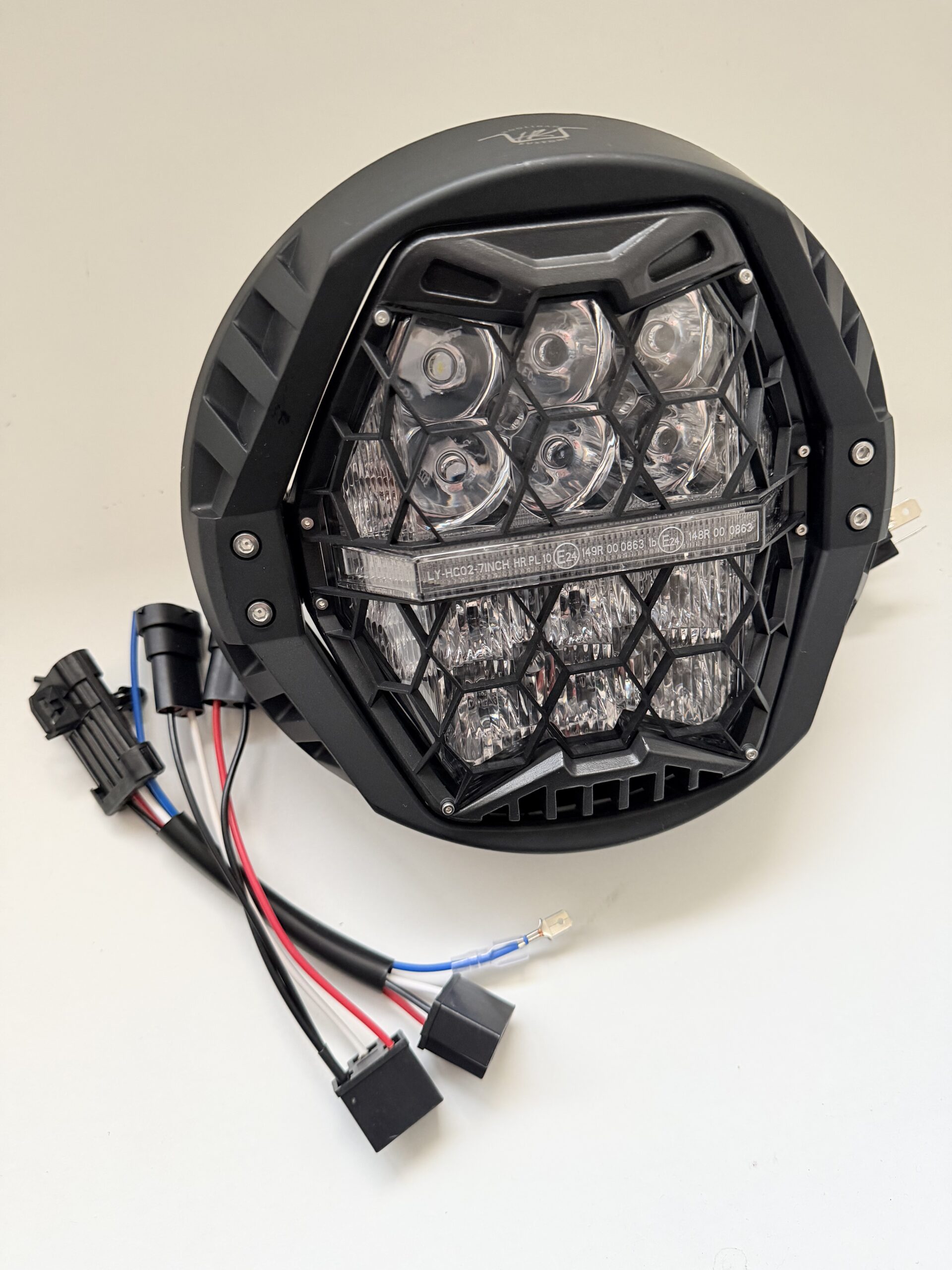 Agila 7” LED Touring light - Image 11
